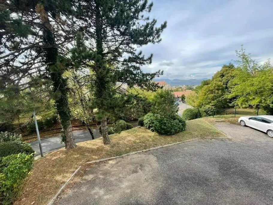 Le Saint Lazare Apartment Montelimar